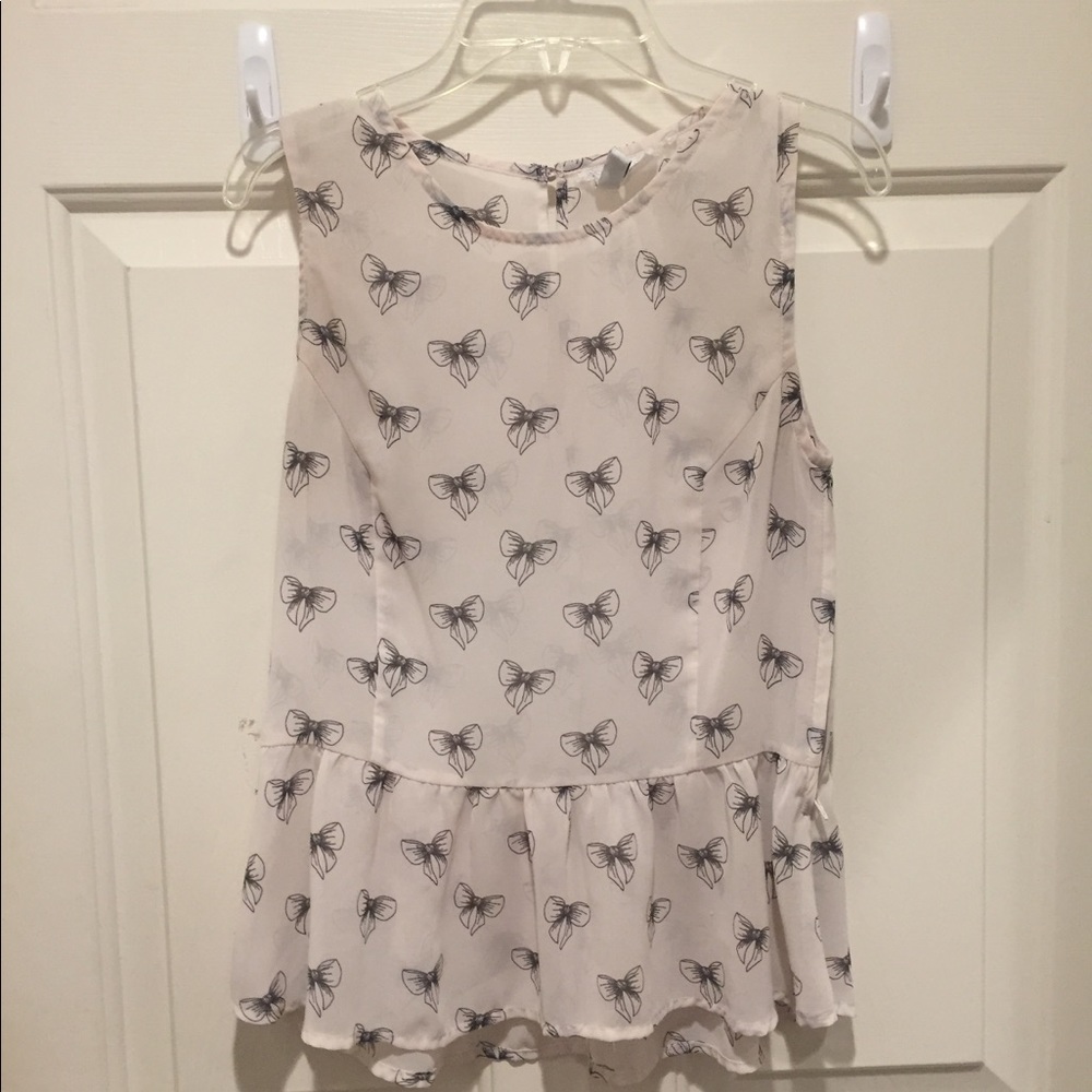 🎀  H&M sheer peplum bow top 🎀